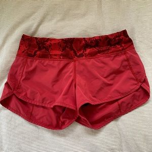 Lululemon Hotty Hot shorts